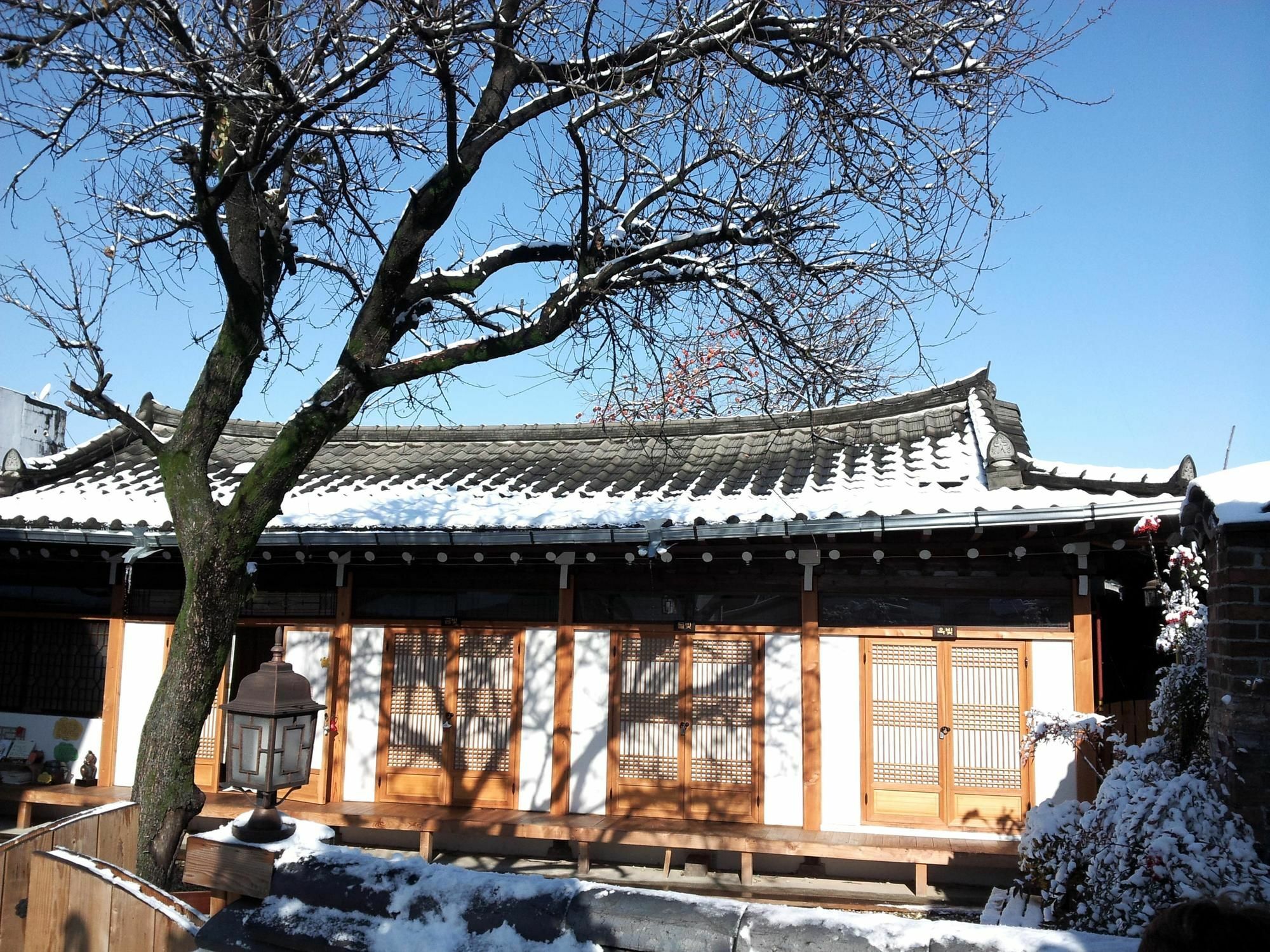 Dukmanjae Hotel Jeonju Exterior photo